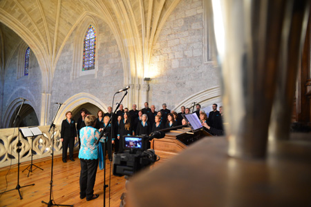 SCHOLA CANTORUM Y DIEGO CRESPO